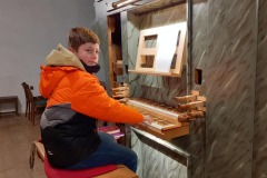 a9837839-1fec-4c50-adde-9eadb4c055f8